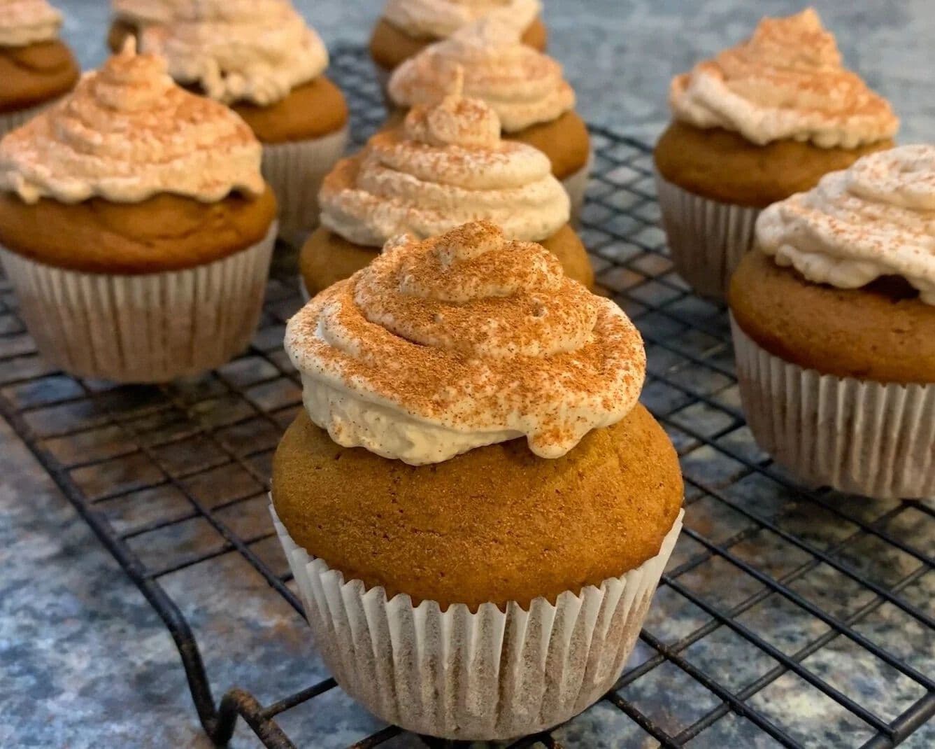 Easy Pumpkin Spice Latte Cupcakes Recipe