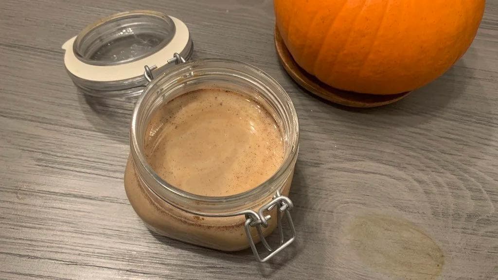 Easy Homemade Starbucks Pumpkin Spice Sauce
